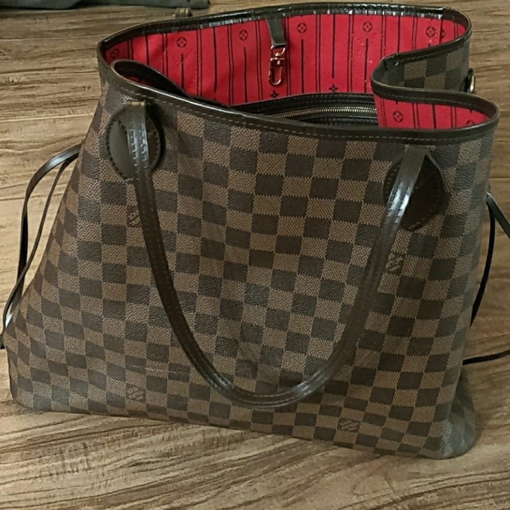 Louis Vuitton Neverfull